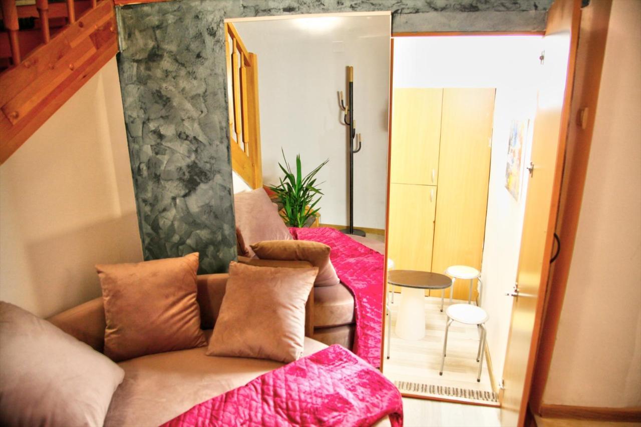 Royal Mansion In Unirii Square Apartment คลูจ-นาโปกา ภายนอก รูปภาพ
