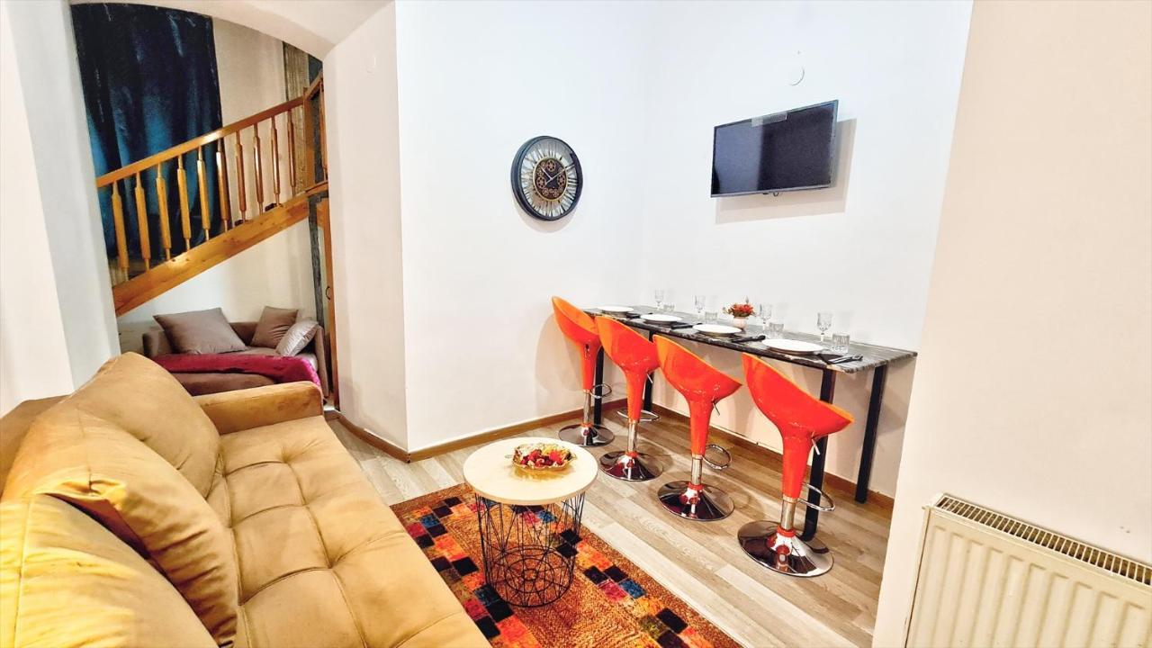 Royal Mansion In Unirii Square Apartment คลูจ-นาโปกา ภายนอก รูปภาพ
