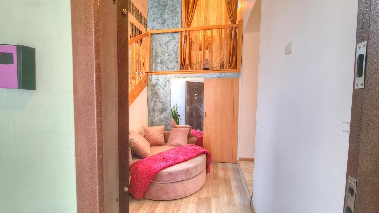 Royal Mansion In Unirii Square Apartment คลูจ-นาโปกา ภายนอก รูปภาพ